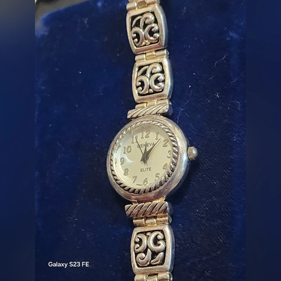 Vintage Y2K Geneva Elite women\'s watch